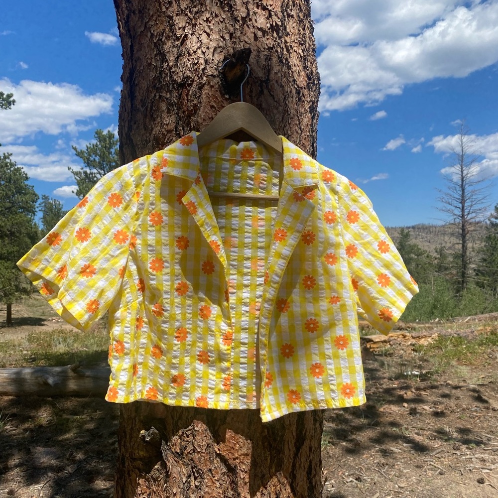 70s vintage style cropped floral plaid